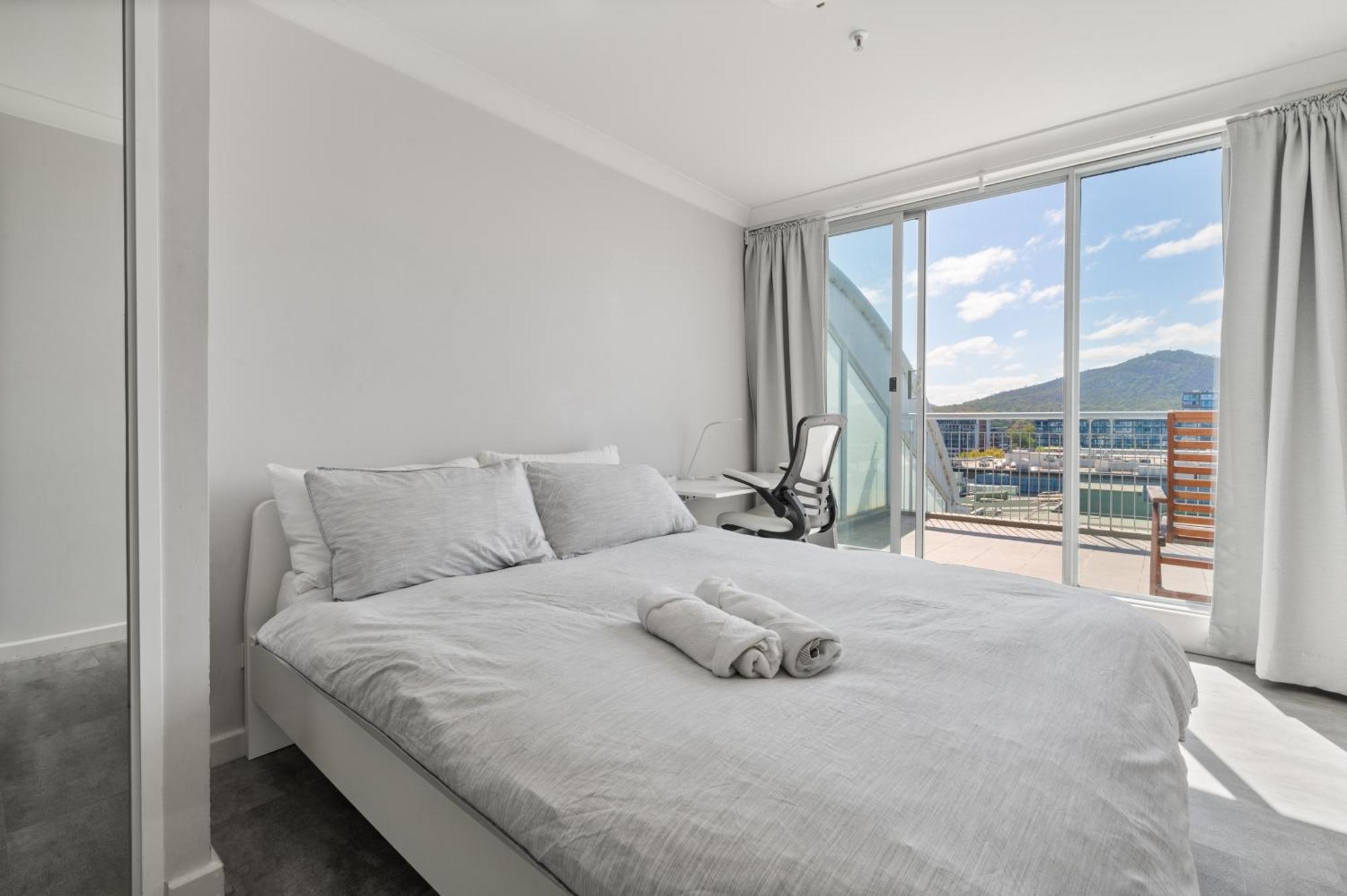 Spacious Ensuite Room In A City Centre Duplex Apartment-2 Canberra Exteriér fotografie