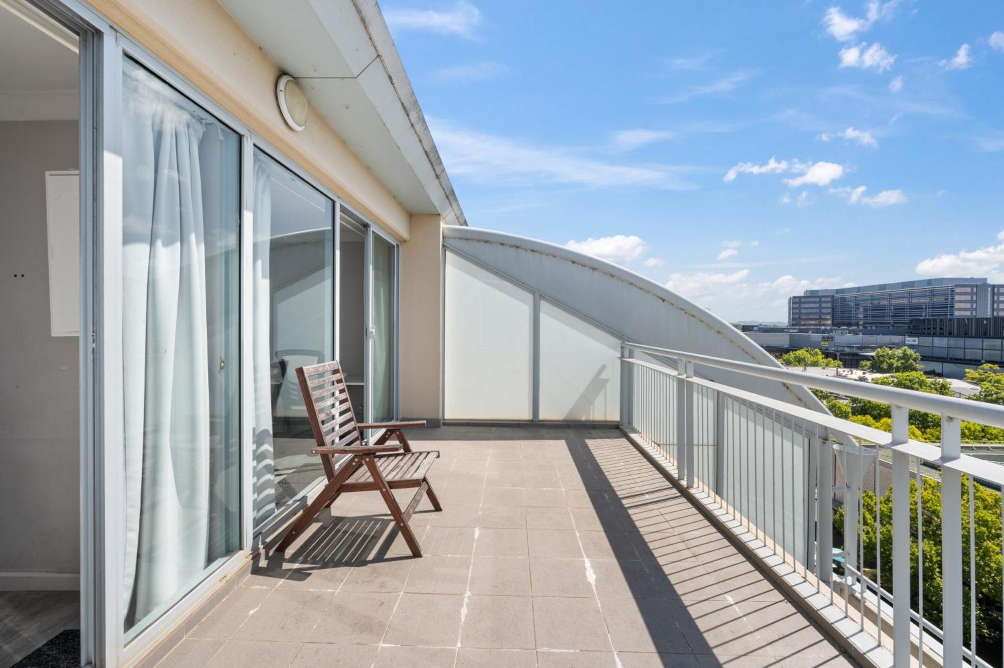 Spacious Ensuite Room In A City Centre Duplex Apartment-2 Canberra Exteriér fotografie